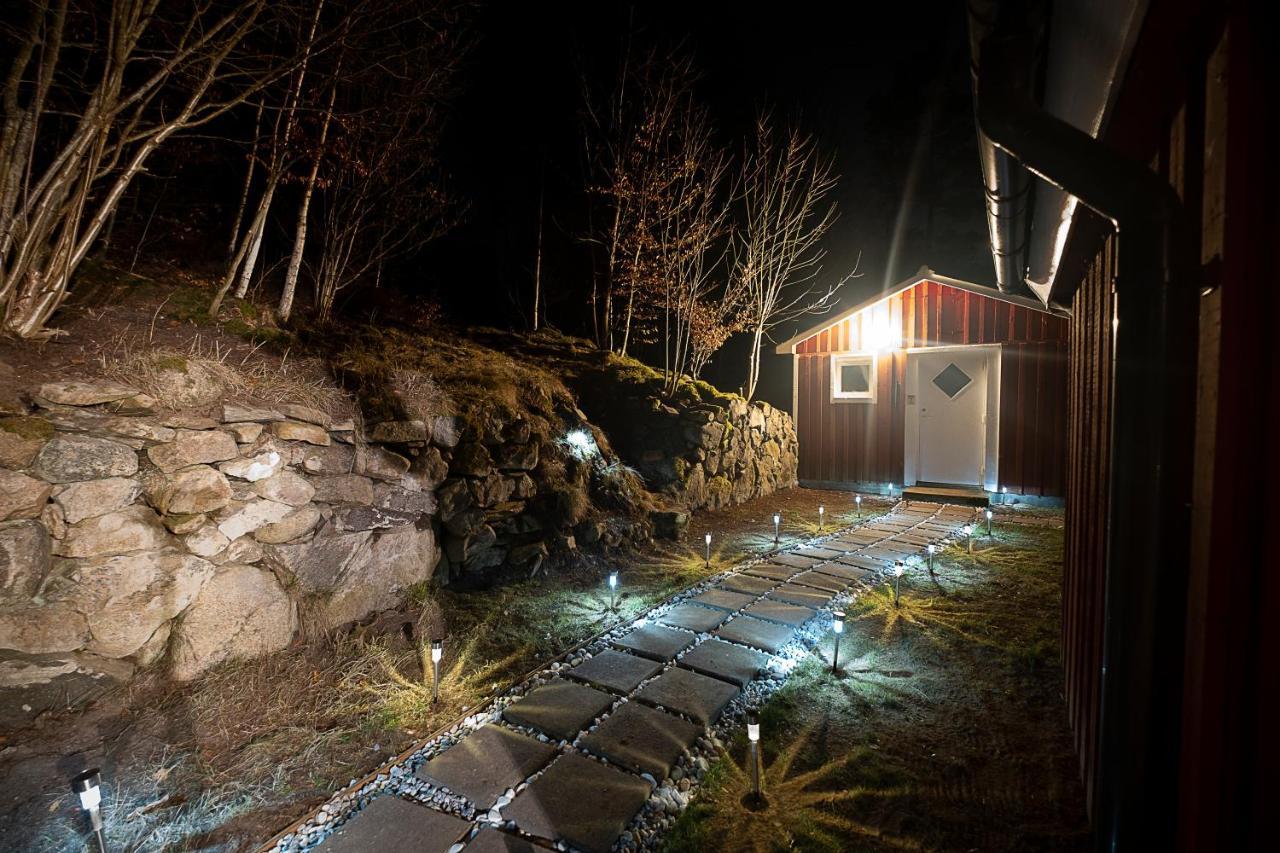 Skogsstuga I Bassholma Munka-Ljungby Exterior photo